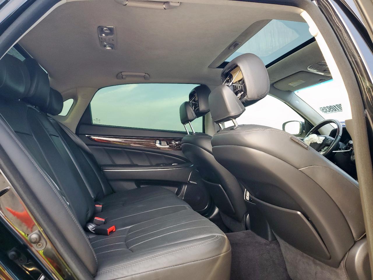 HYUNDAI EQUUS SIGNATURE