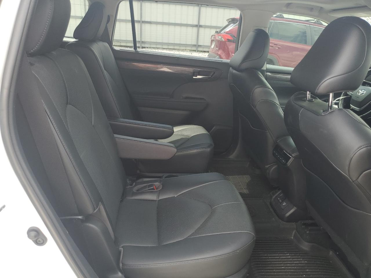 TOYOTA HIGHLANDER HYBRID LIMITED