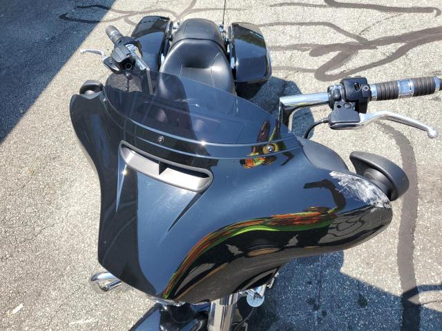 2021 HARLEY-DAVIDSON FLHX 1HD1KBC15MB649543