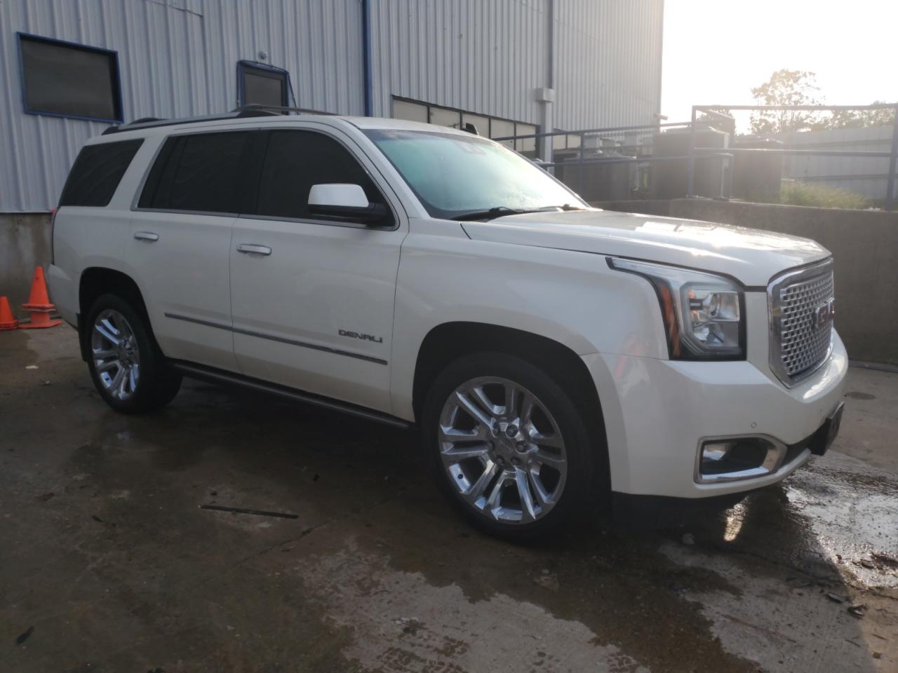 GMC YUKON DENALI