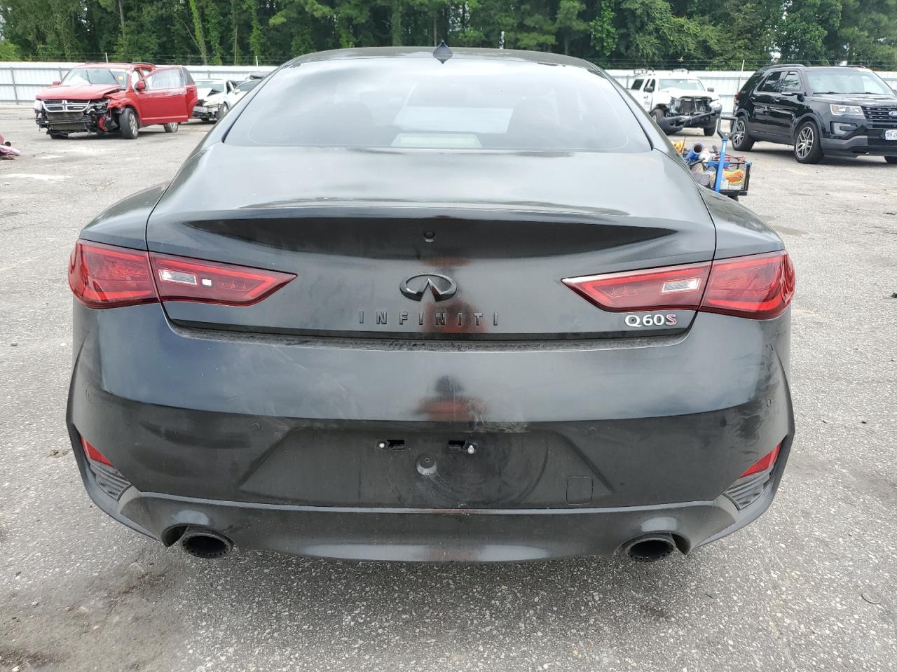 INFINITI Q60 RED SPORT 400