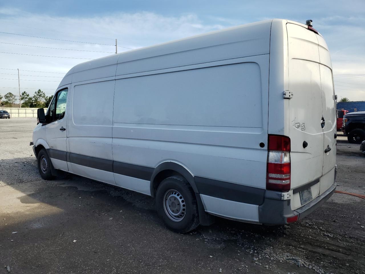 MERCEDES-BENZ SPRINTER 2500
