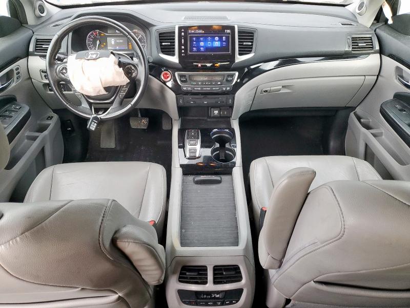 2018 HONDA PILOT TOUR 5FNYF6H99JB024436