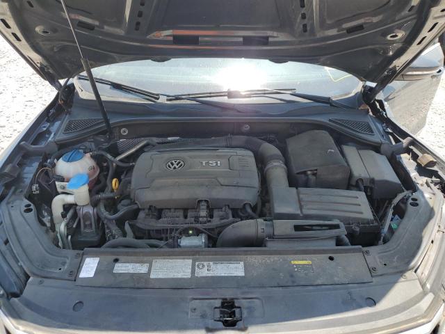 2017 VOLKSWAGEN PASSAT R-L 1VWDT7A34HC076029