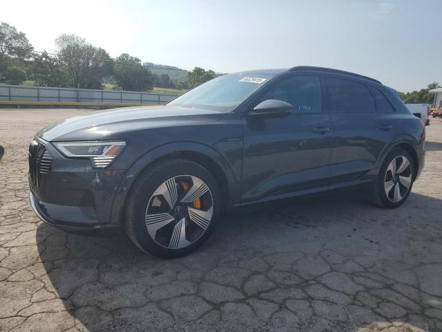 AUDI E-TRON PRE