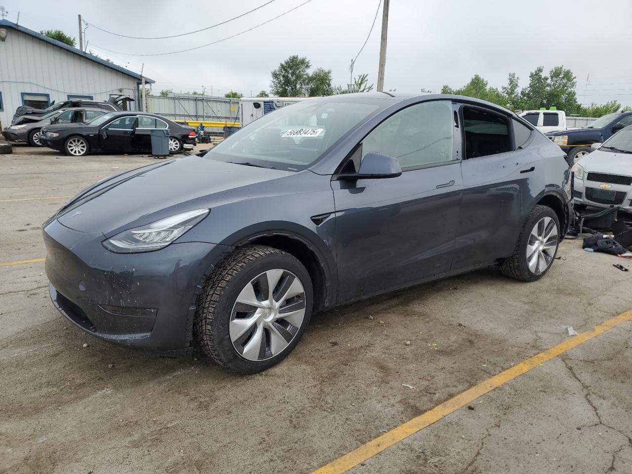 TESLA MODEL Y