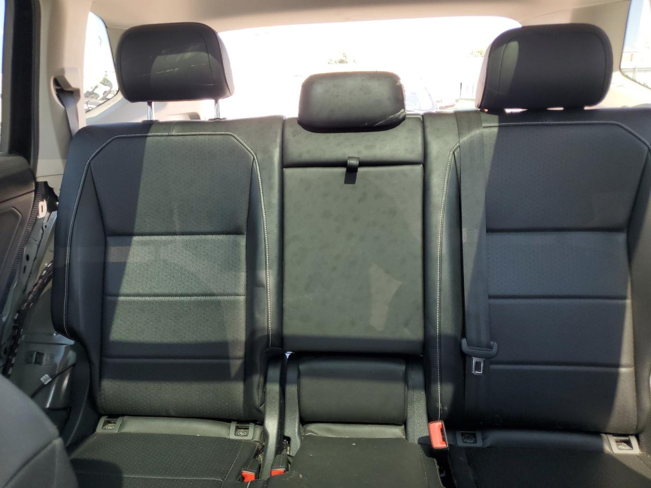 VOLKSWAGEN TIGUAN SE