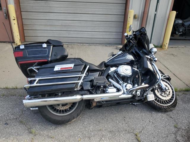 2013 HARLEY-DAVIDSON FLHTCU ULT 1HD1FCM10DB608102