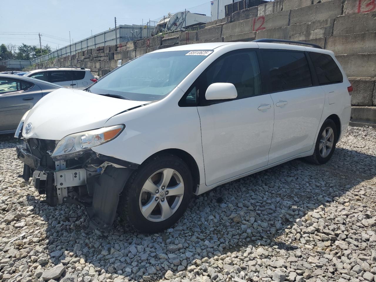 TOYOTA SIENNA LE