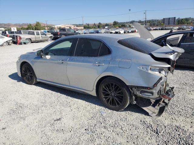 TOYOTA CAMRY L 2018 silver  gas 4T1B11HKXJU647190 photo #3