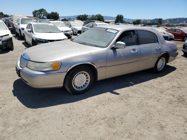 LINCOLN TOWN CAR E