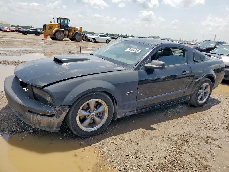 FORD MUSTANG GT