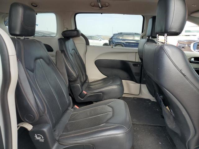 2018 CHRYSLER PACIFICA T - 2C4RC1BG1JR110139