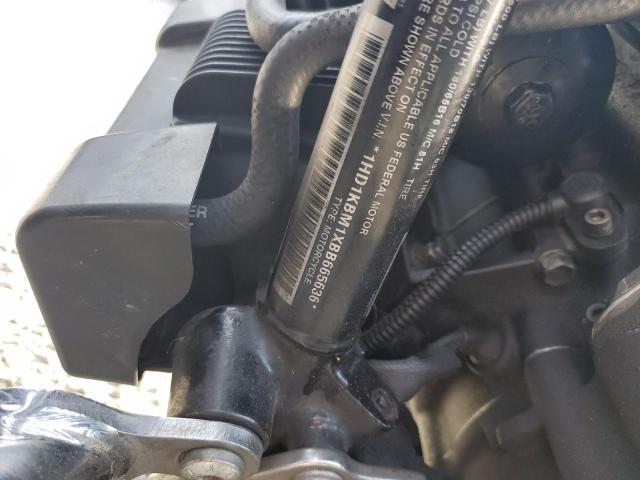 2011 HARLEY-DAVIDSON FLHX 1HD1KBM1XBB665636