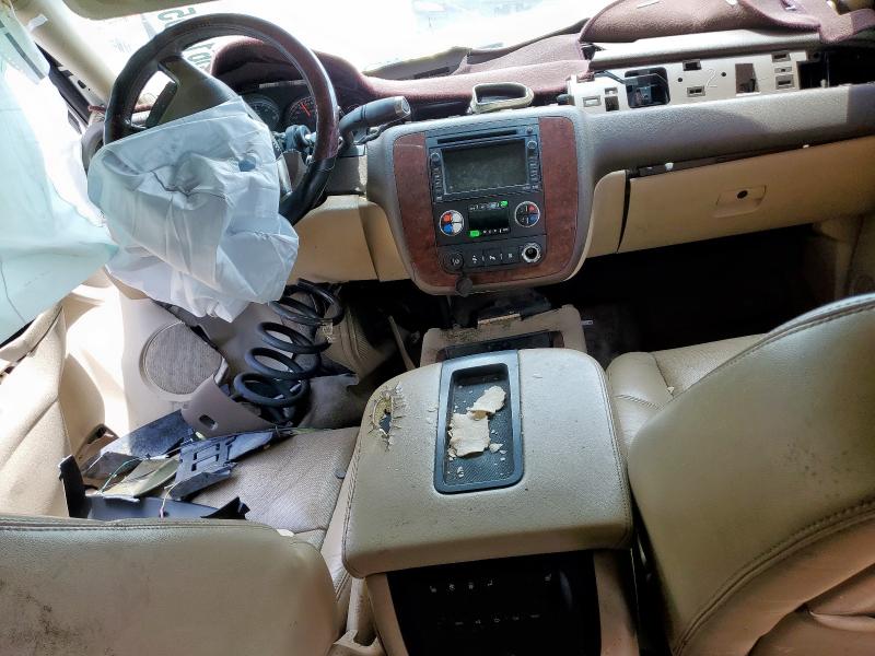 2010 CHEVROLET TAHOE C150 - 1GNUCCE05AR144165
