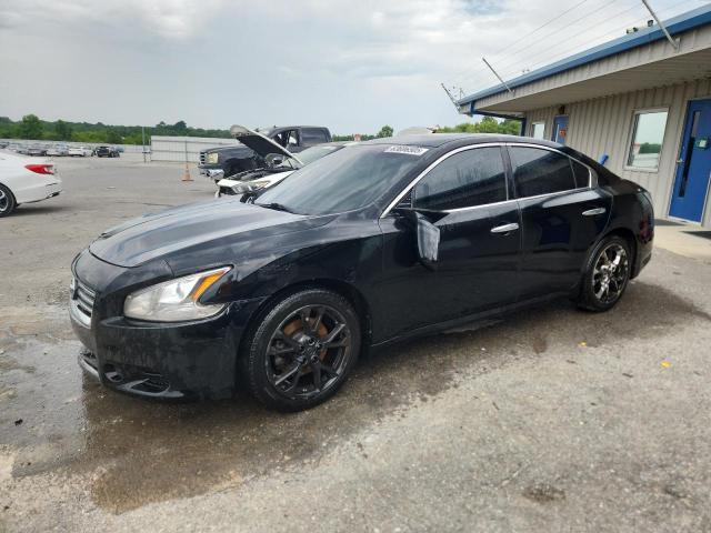 NISSAN MAXIMA S