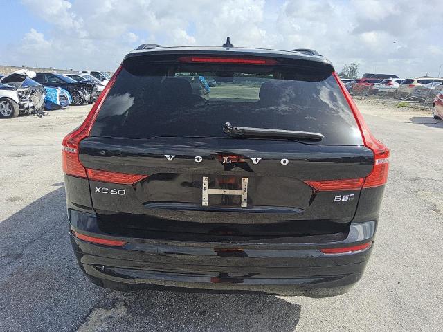 2022 VOLVO XC60 B5 MO YV4L12RK2N1986656