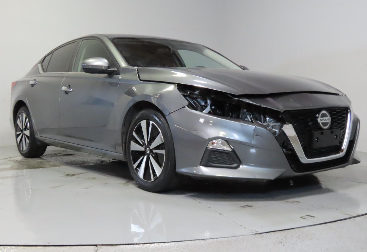 NISSAN ALTIMA SV