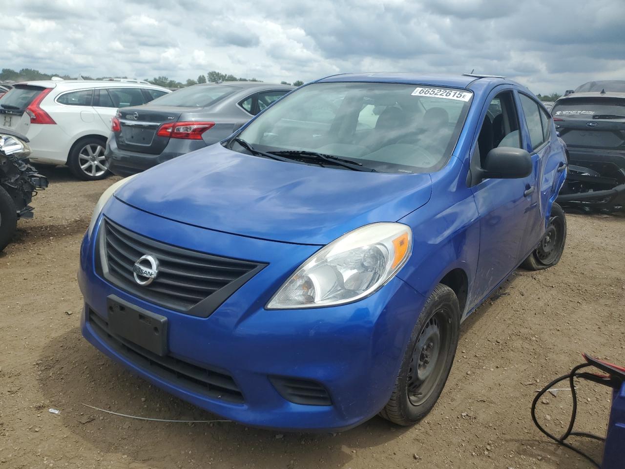 NISSAN VERSA S