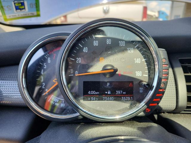 2016 MINI COOPER WMWXP5C52G2D15010