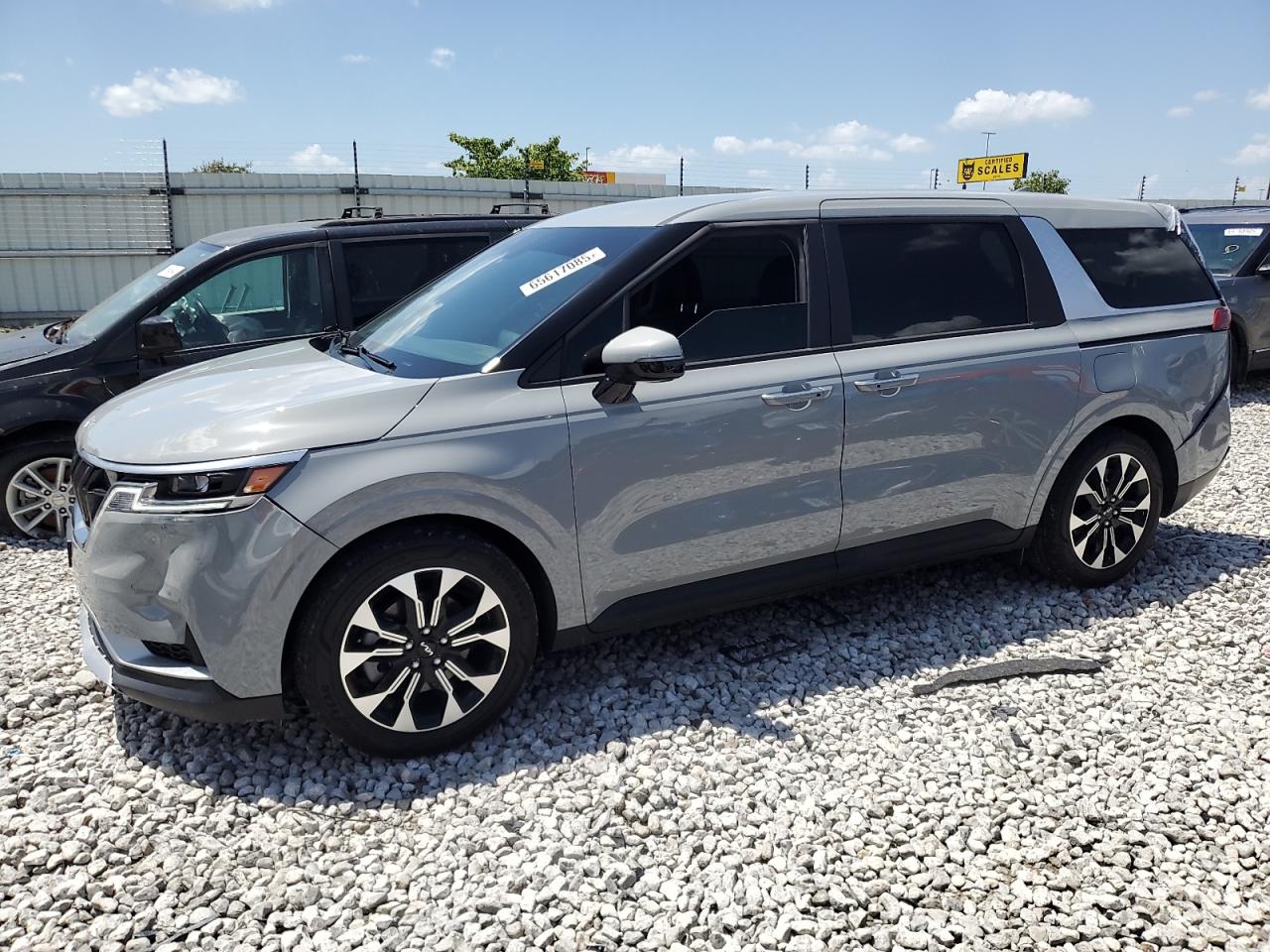 KIA CARNIVAL EX