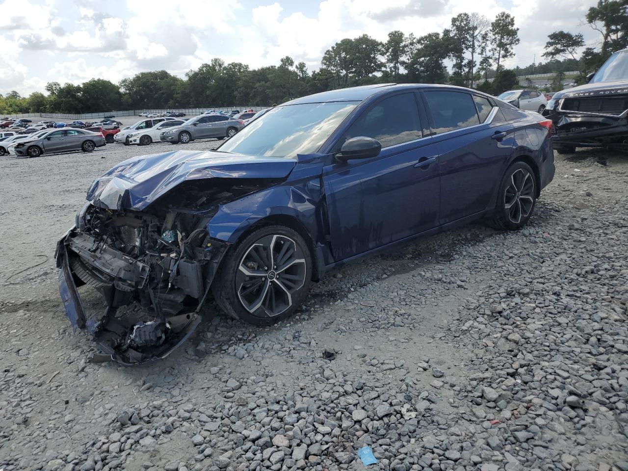 NISSAN ALTIMA SR