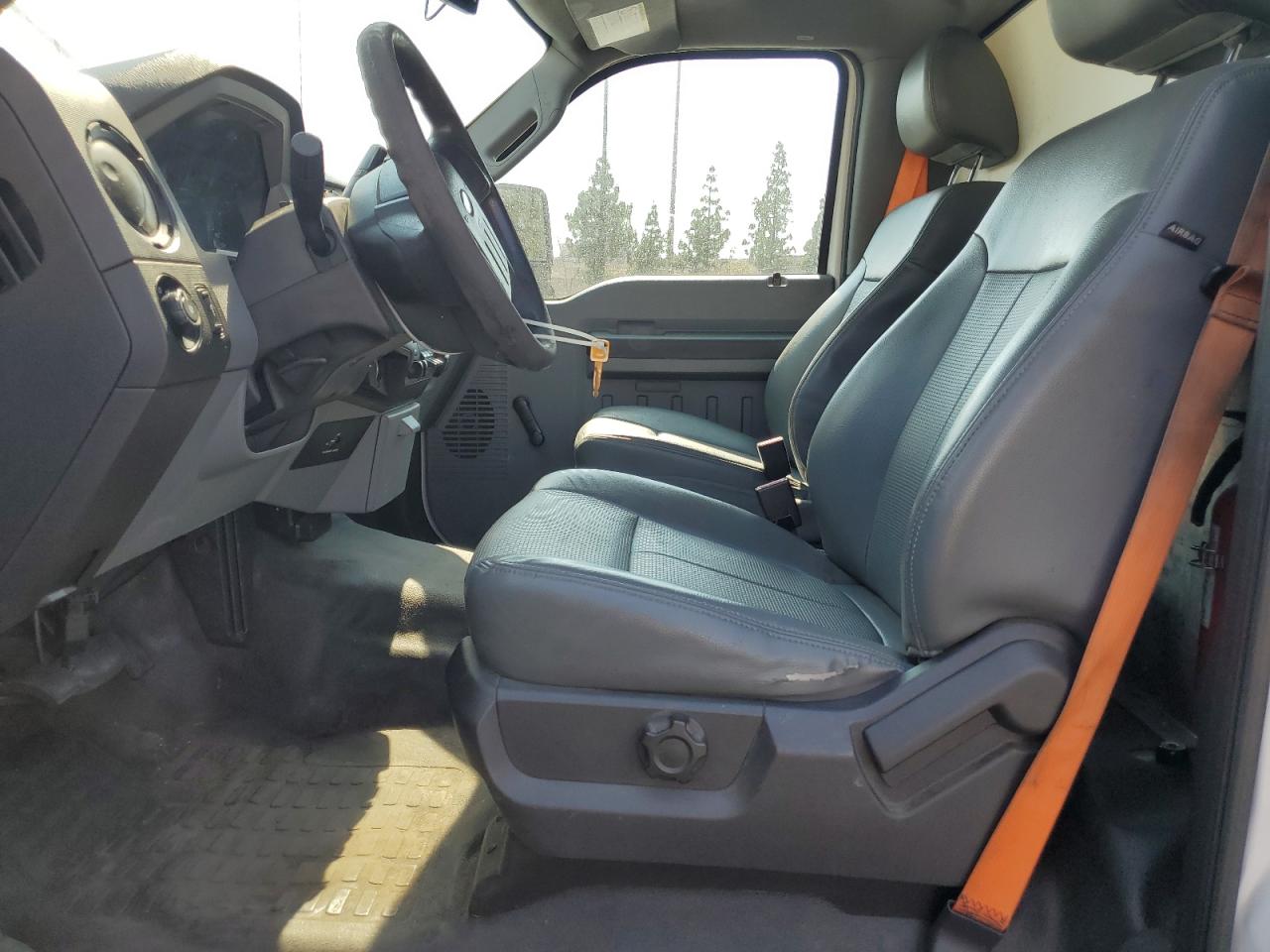 FORD F-350 SUPER DUTY