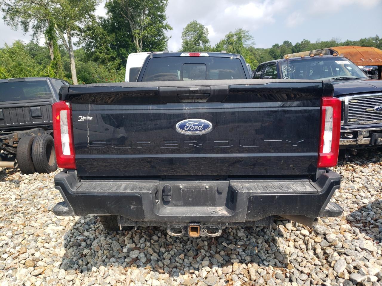 FORD F-350 SUPER DUTY