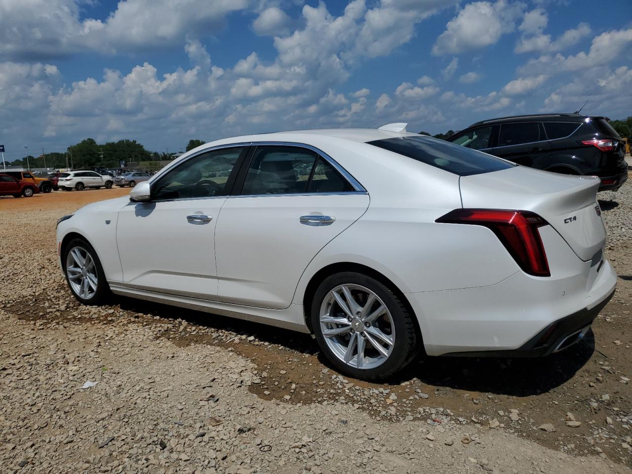 CADILLAC CT4 LUXURY +