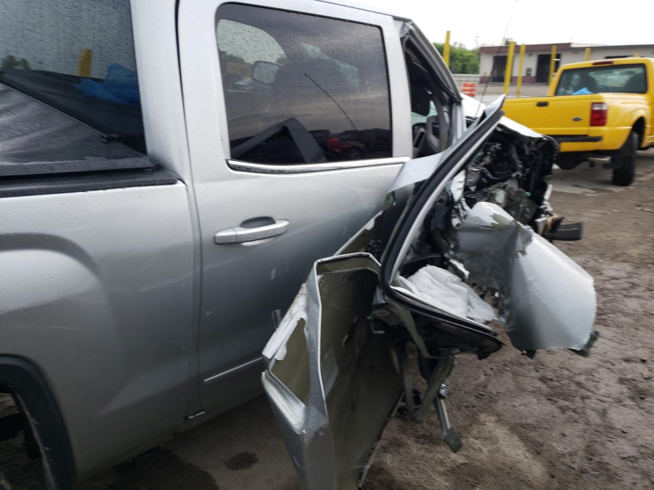 GMC SIERRA K1500 SLE