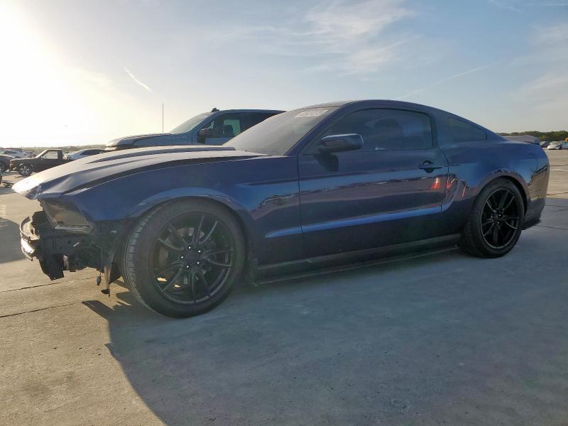 FORD MUSTANG GT