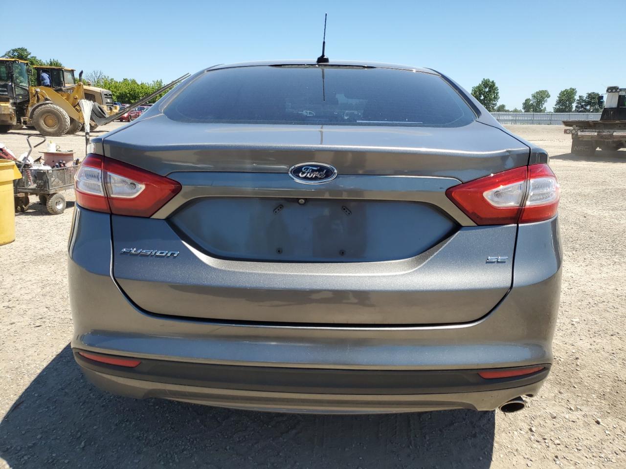 FORD FUSION SE