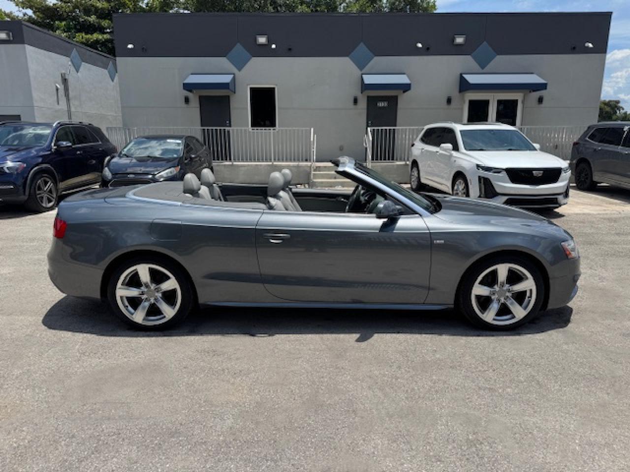 AUDI A5 PREMIUM PLUS S-LINE