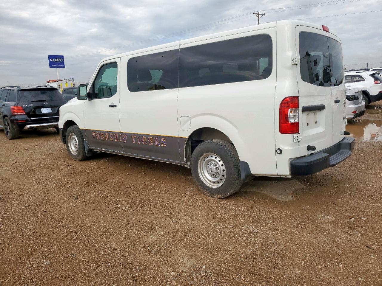 NISSAN NV3500 3500 S
