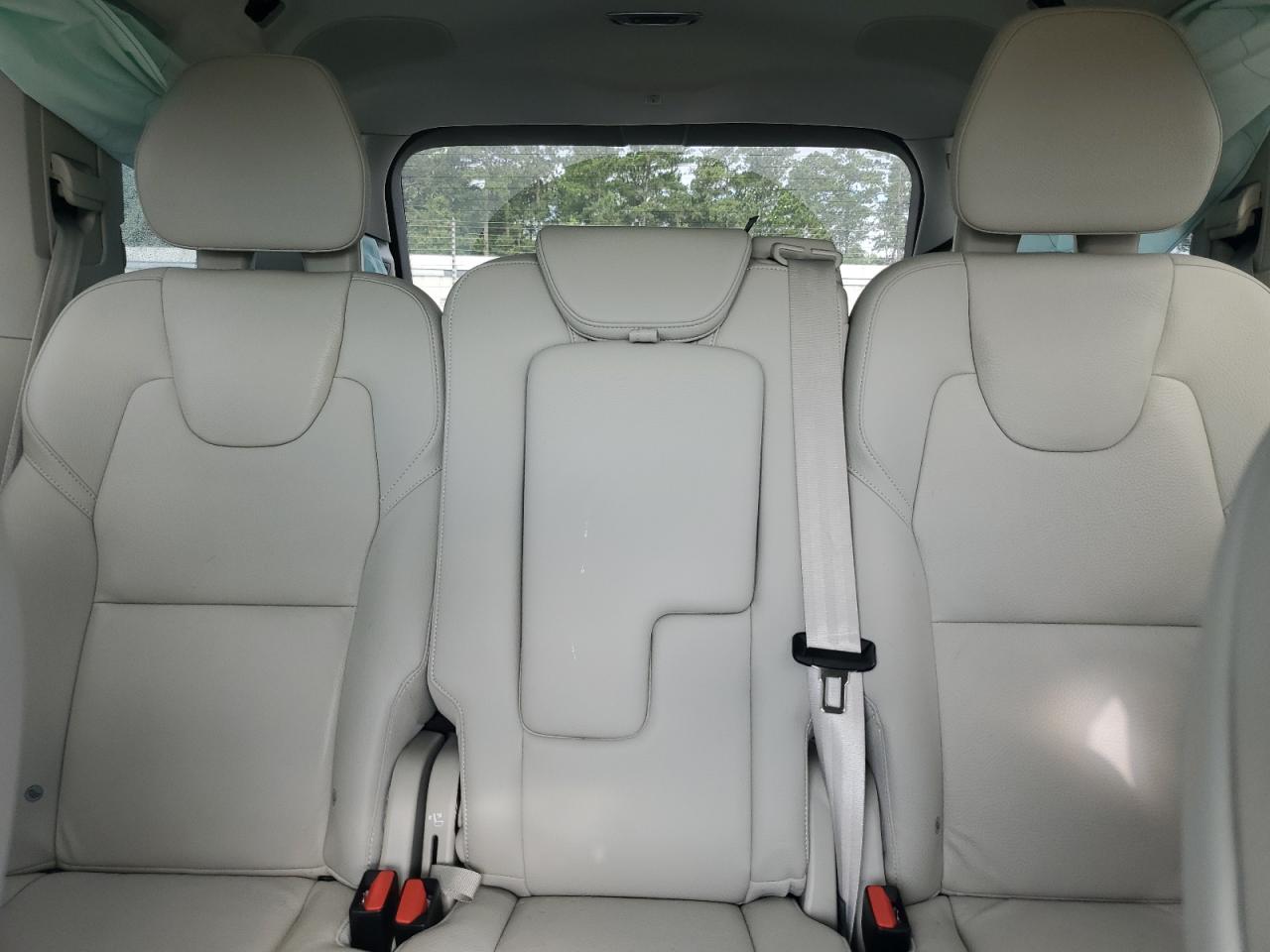 VOLVO XC90 T6 MOMENTUM