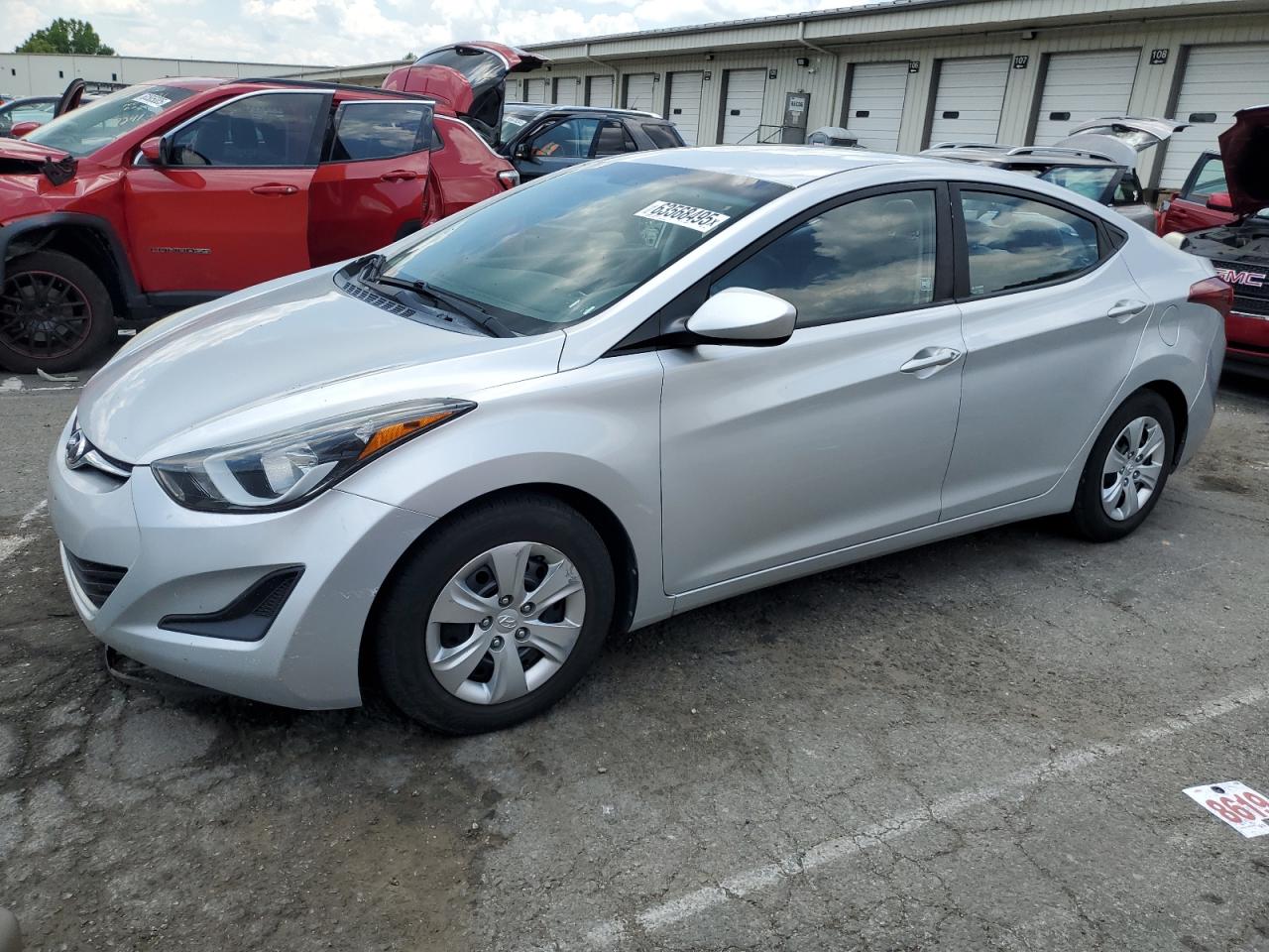 HYUNDAI ELANTRA SE
