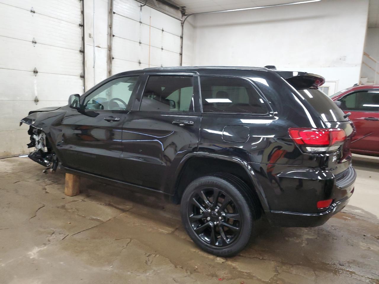 JEEP GRAND CHEROKEE LAREDO
