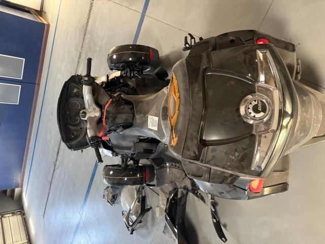 2011 CAN-AM SPYDER ROA 2BXJBLC19BV000065