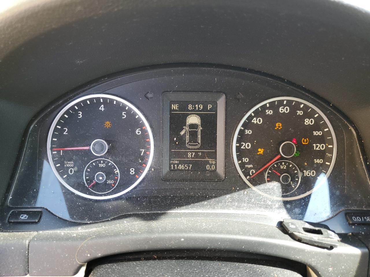 Volkswagen Tiguan s 2011