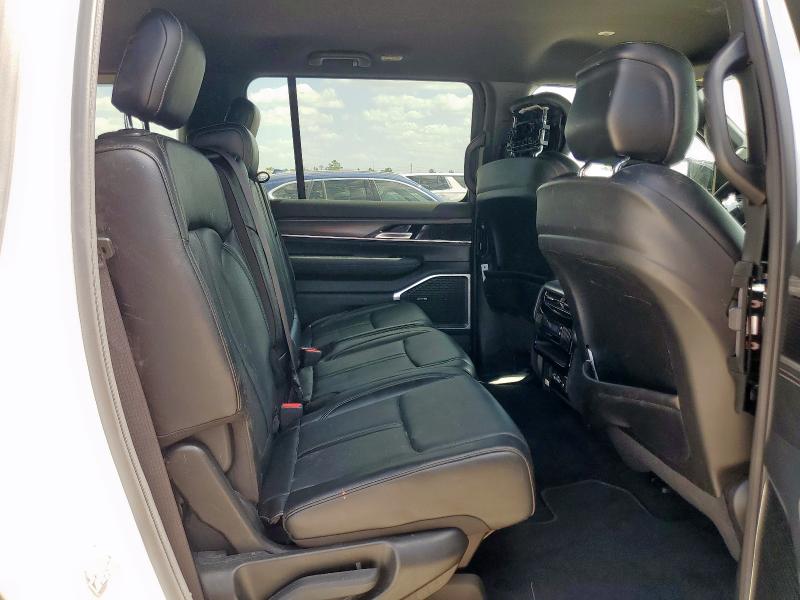 2024 JEEP WAGONEER S - 1C4SJUBP1RS120186