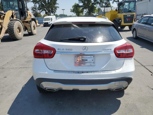 2019 MERCEDES-BENZ GLA 250 4M - WDCTG4GB3KJ583002