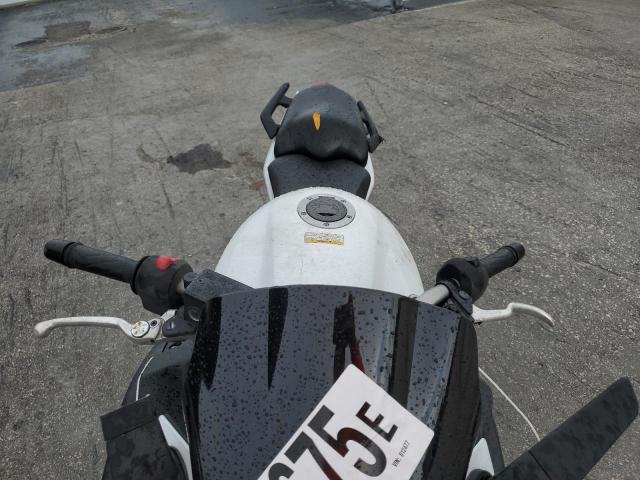 2013 YAMAHA FZ6 R JYARJ18E2DA012477