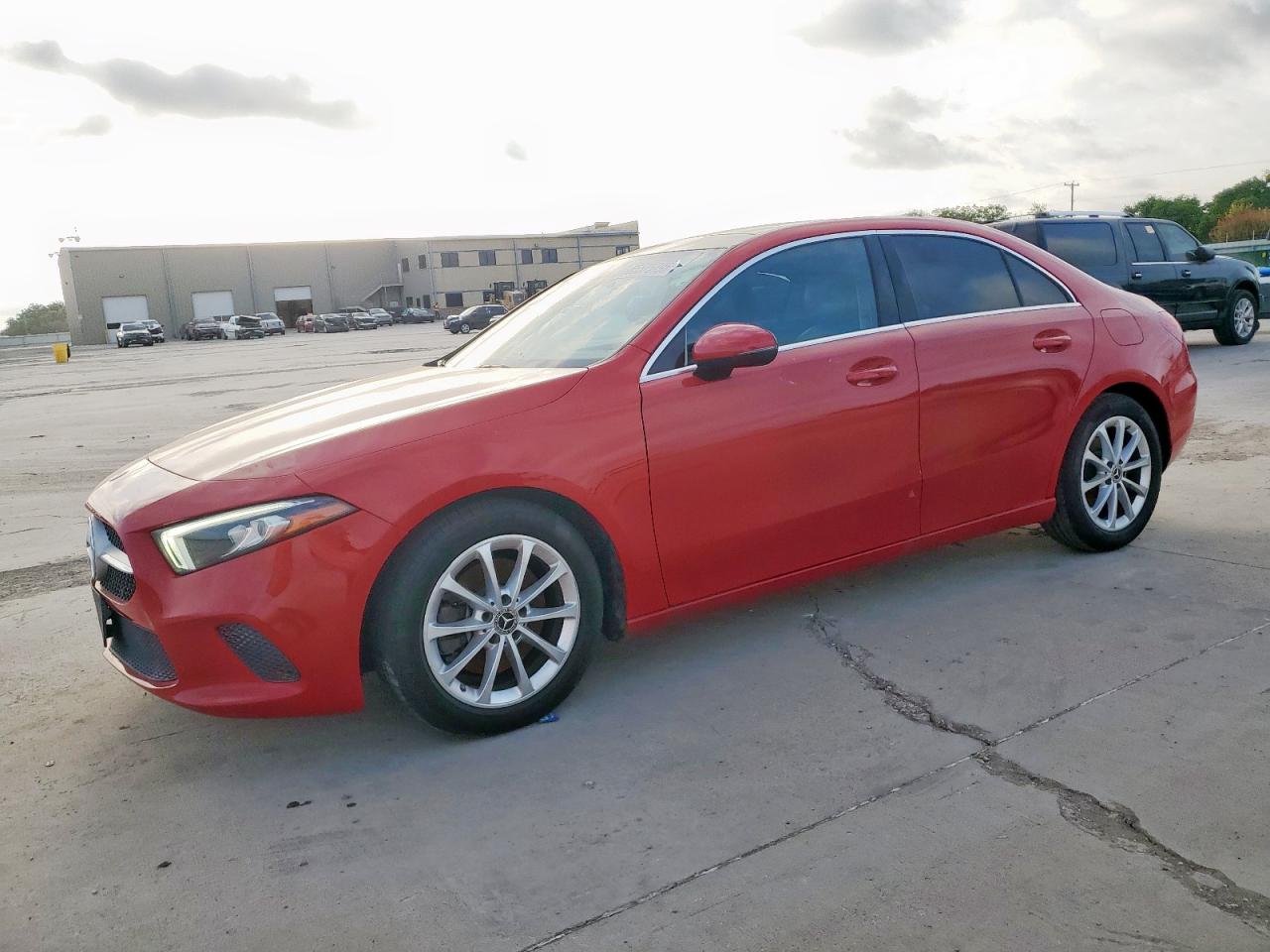 MERCEDES-BENZ A-CLASS 220