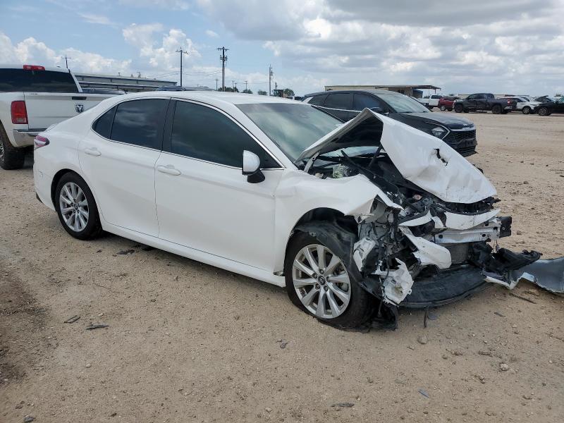 2018 TOYOTA CAMRY L 4T1B11HK0JU665116