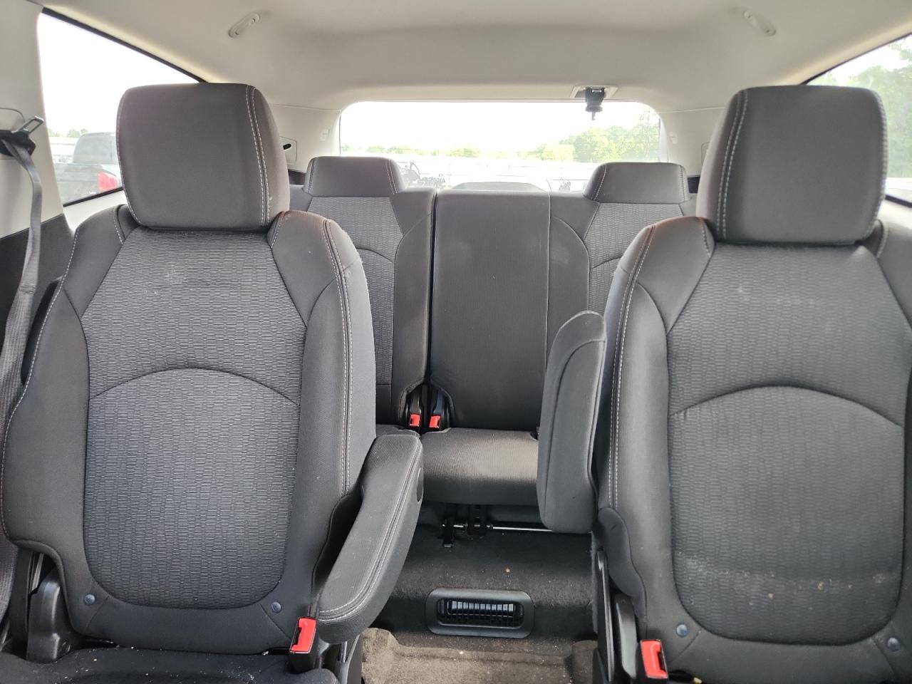 CHEVROLET TRAVERSE LT