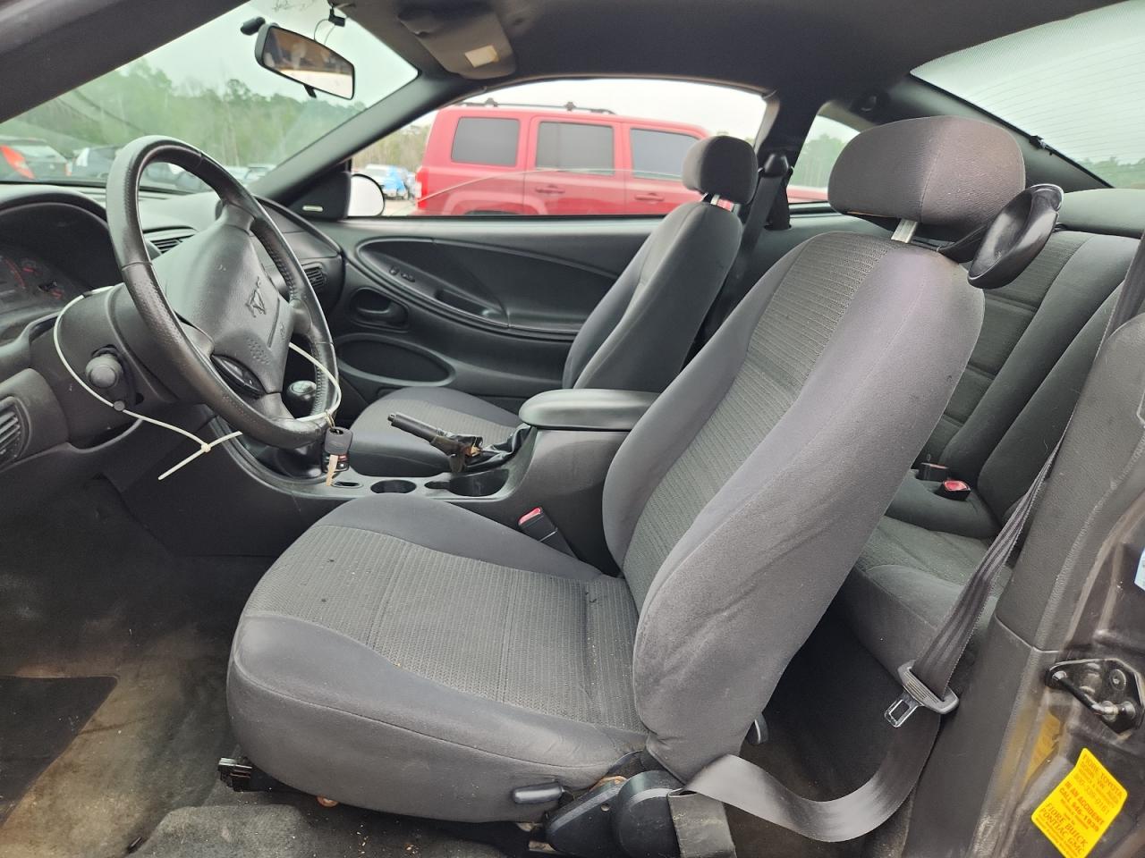 Lot #3305484130 2004 FORD MUSTANG