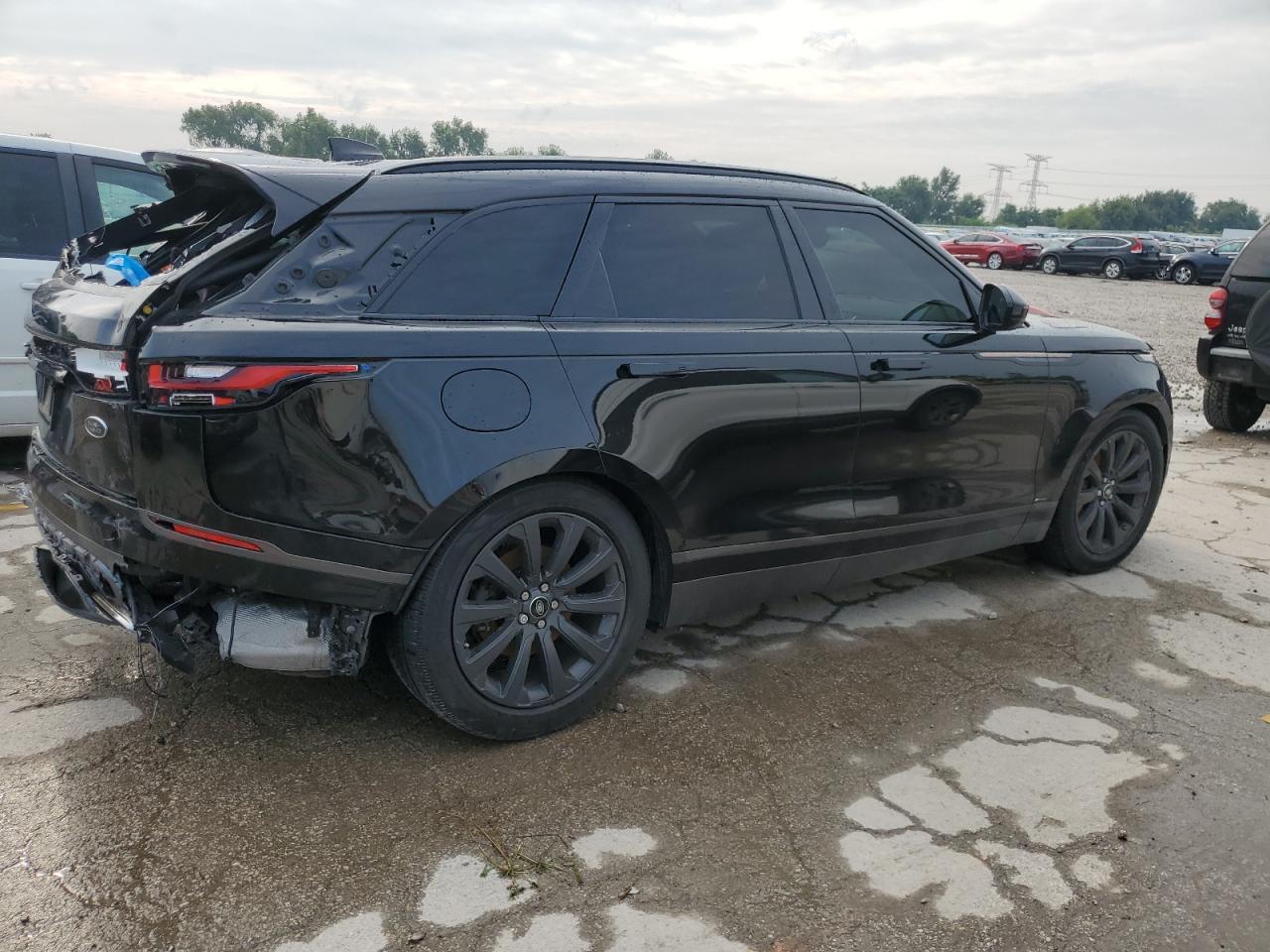 LAND ROVER RANGE ROVER R-DYNAMIC SE