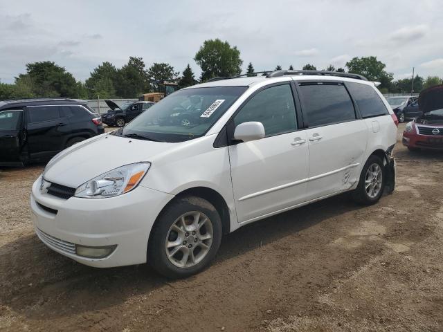 TOYOTA SIENNA XLE
