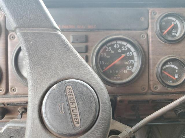 2001 FREIGHTLINER FLD120 #3282473569