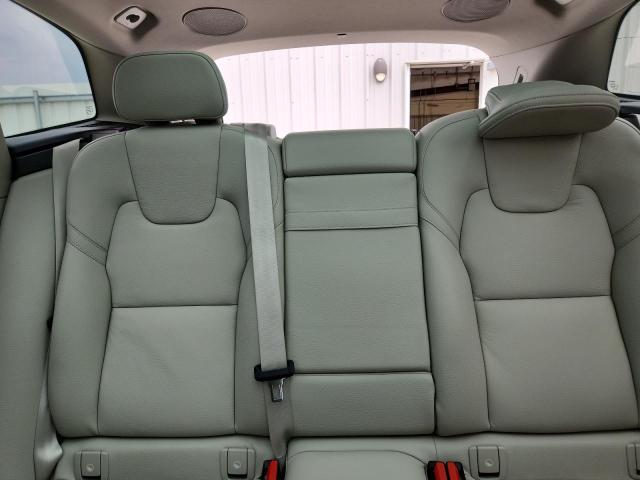 2022 VOLVO XC60 T8 RE YV4BR0DZ9N1954431
